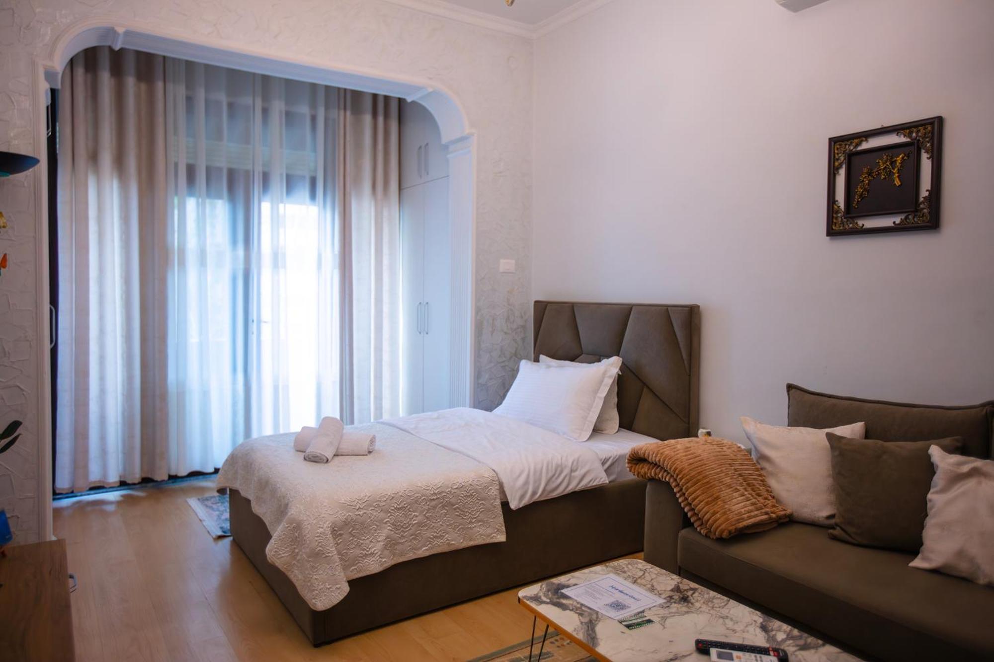Tirana Center Apartment - Zogu I Boulevard Exterior photo